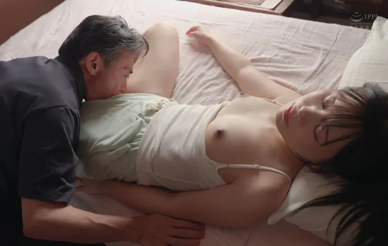 Bố già tích cực vét máng đứa nữ nhi lâu ngày về quê giờ đã trưởng thành