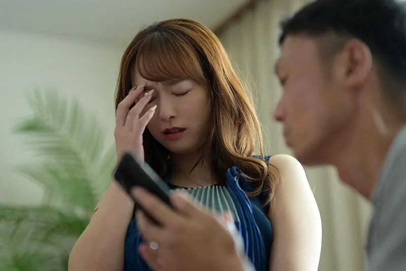 Vợ sốc khi ông xã tâm sự về ước muốn nhìn vợ bị người khác địt